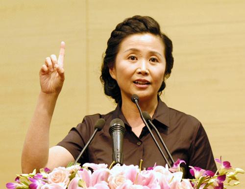 黄菡：尊重孩子独立性 别总说“你还是孩子”