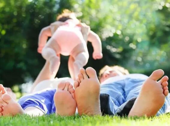 成功孩子家长的十共同点：做孩子的榜样和朋友