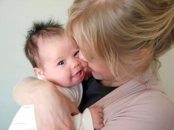 成功孩子家长的十共同点：做孩子的榜样和朋友