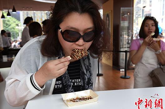 1462496005734157.jpg 02.jpg