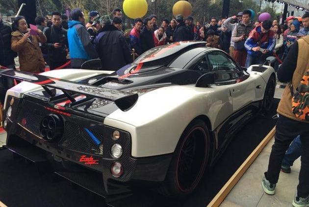 云南土豪拥上亿豪车 霸气侧漏直逼大洋彼岸