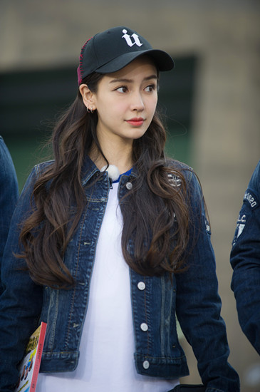 baby美貌现身韩国