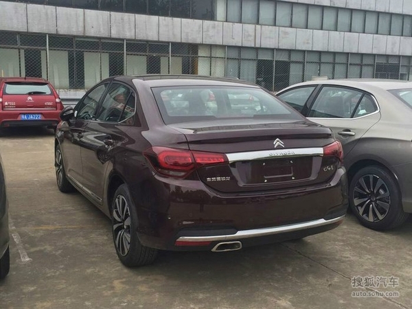 新款雪铁龙C4L实车曝光 新增电子手刹