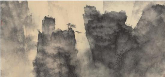 拍品编号 811
李华弌(1948 年生) 《 双崮映晖》
镜框 水墨 设色纸本
87 x 181 公分(34 ¼ x 71 ¼ 吋)
港元 3,000,000-4,000,000