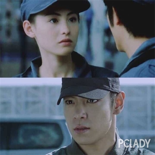 头戴同款情侣帽