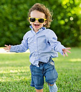 宝宝常摔倒 当心儿童关节炎