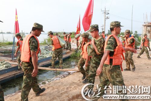 践行“两学一做”，以实际行动彰显党员风采