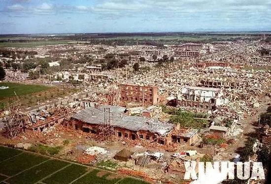 ▲大地震后,唐山一片废墟