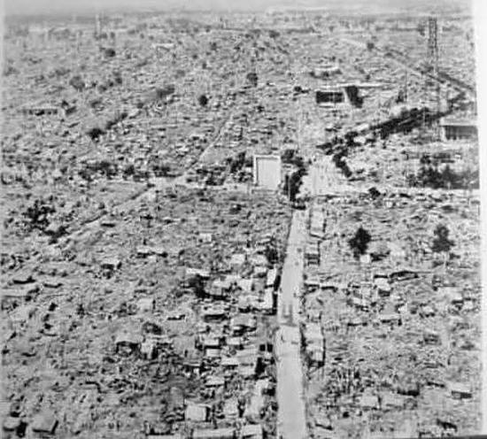 ▲唐山地震后,新华路房屋几乎全部坍塌