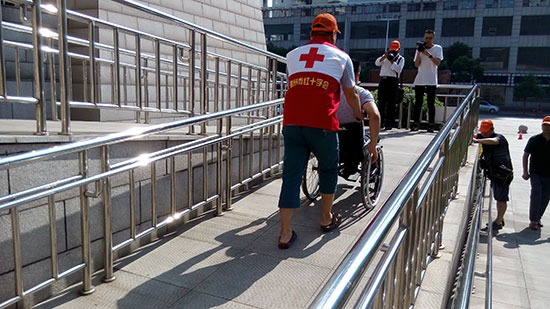 1470993673629897.jpg 博物馆查看无障碍设施3.jpg