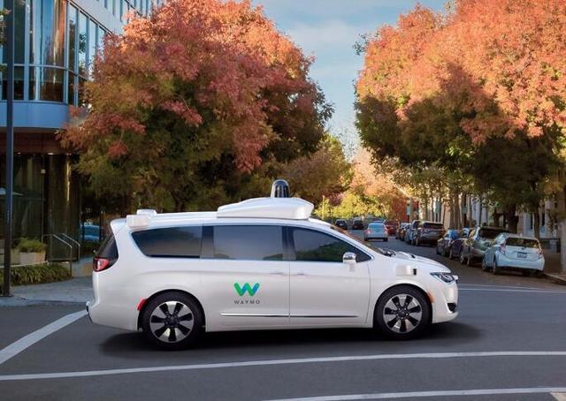 谷歌无人驾驶汽车有重大进展 关键部件成本下降逾90%