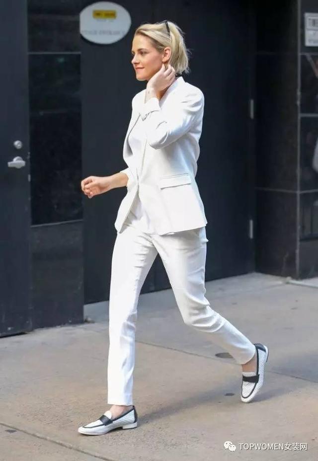 变身精致有品味女王，全白造型打造冬日女神范！