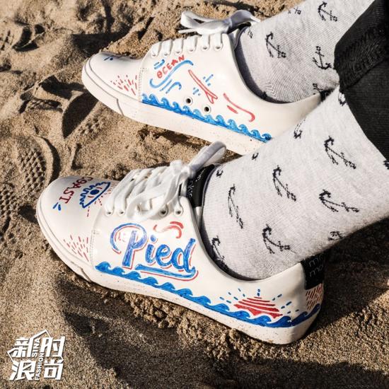 Mr。 Monkies小白鞋