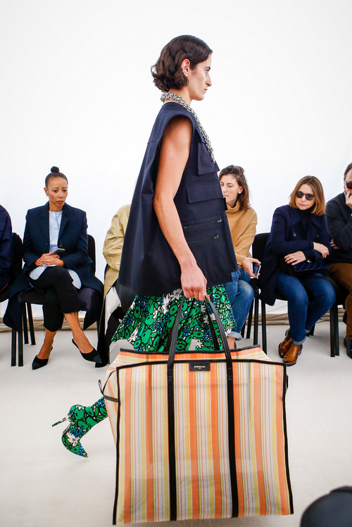 90秒知道 大中国的火车站 全世界的时尚源头