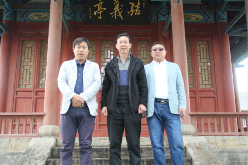 50家媒体联盟代表走进山西关公庙