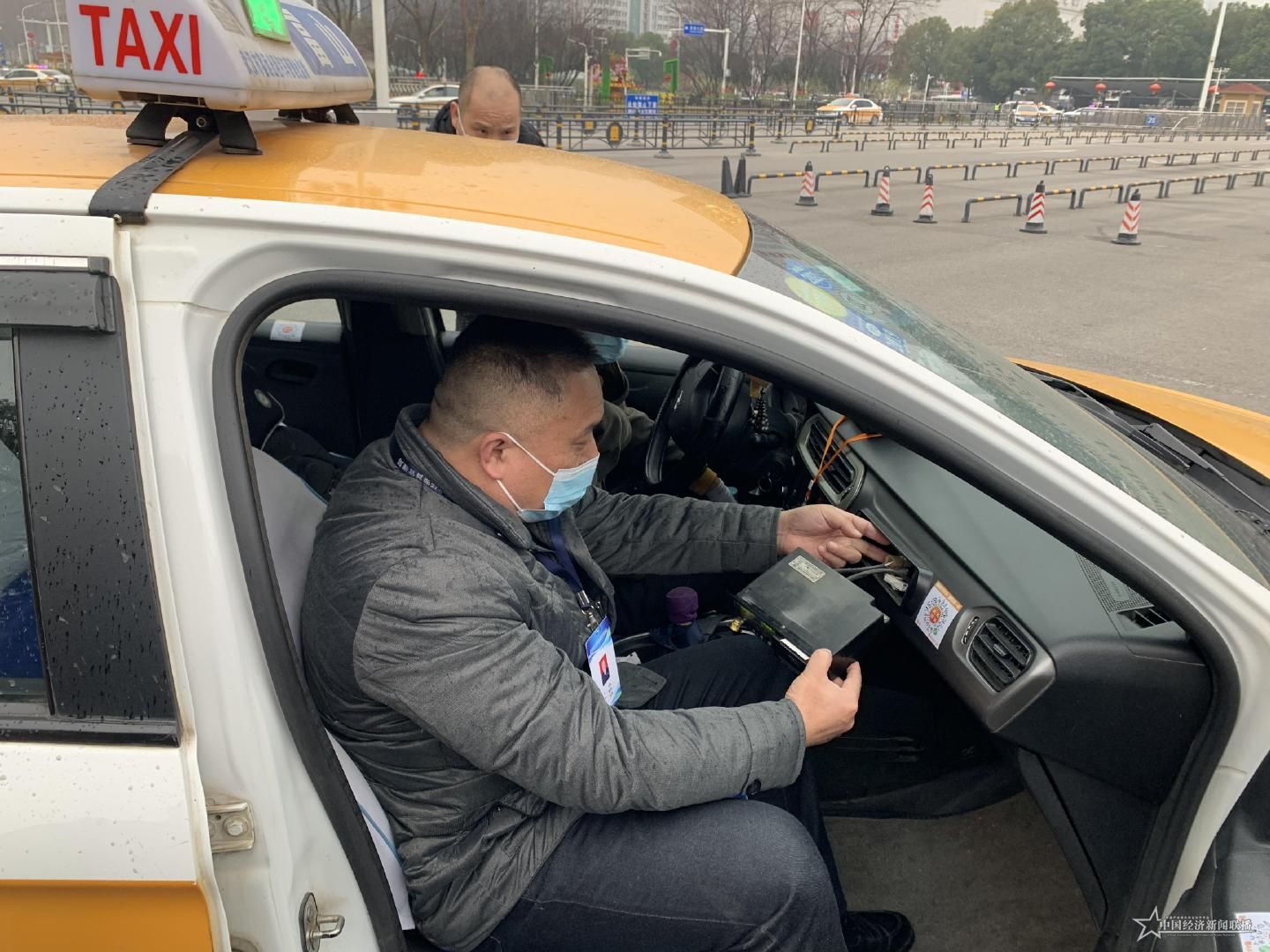 检查驾驶室计价器