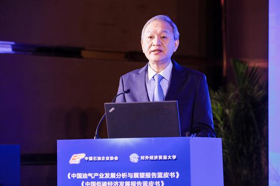 对外经济贸易大学副校长王强