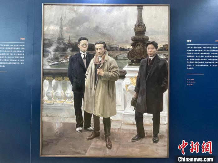 何红舟作品《桥上的风景》。童笑雨 摄