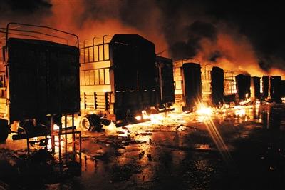 北京一市场失火烧百吨蔬菜 白菜批发价“猛涨”