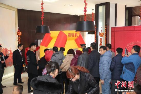 一批经济领域新规3月起施行 快递寄件100%实名制