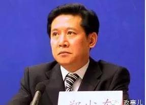 1462113888367135.jpg 郑少东.jpg