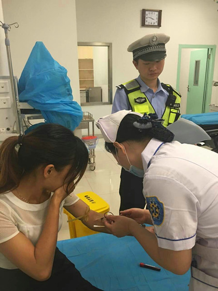1465363831657821.jpg 汉鄂交警 4_副本.jpg