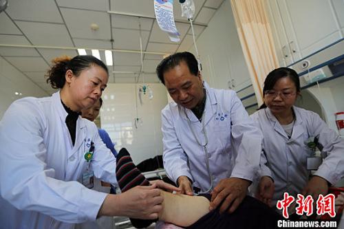 卫计委：2015年我国医院次均门诊费用233.9元