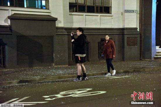 新西兰强震：首波海啸到达 后续海浪最高可达5米